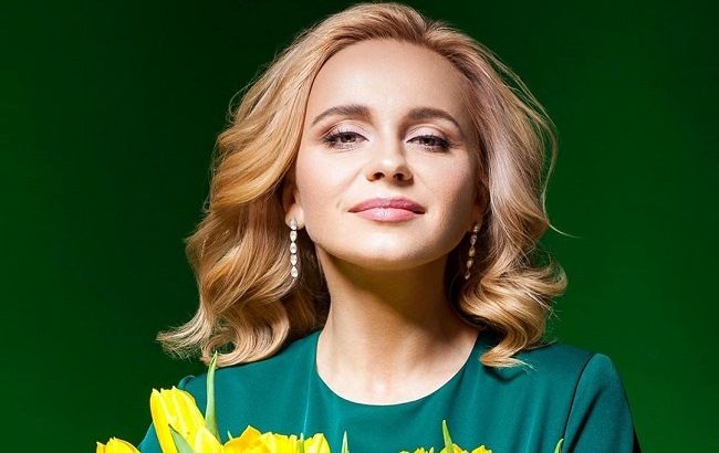 Пани на миллион: Лилия Ребрик покоряет роскошным образом в народном стиле