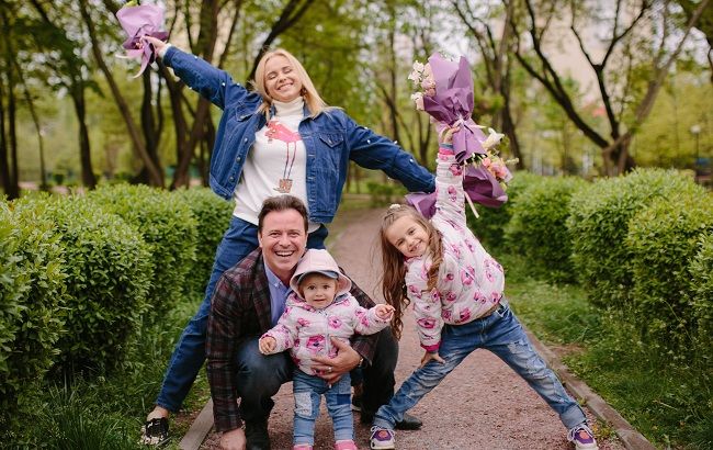 Сама зарабатывает: Лилия Ребрик рассказала, как учит 7-летнюю дочку распоряжаться деньгами