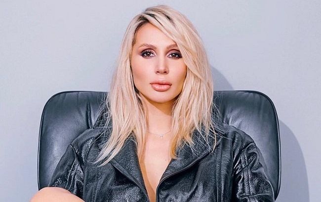 Пиджак с мужского плеча и обтягивающие штаны: Лобода показала трендовый оверсайз-образ