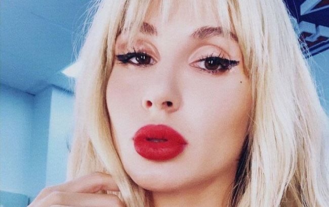 "Ноги &ndash; отпад": Лобода вбила наповал довжиною своїх ніг в ультракоротких шортах