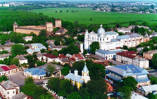 В Луцке запретили российских певцов и Депардье