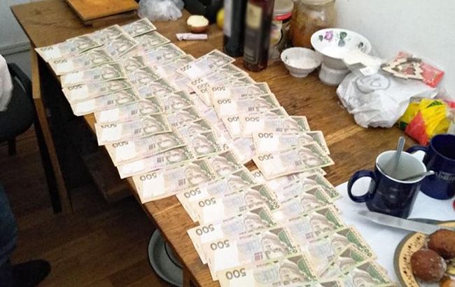 Во Львове задержали на взятке начальника отдела Госаудитслужбы