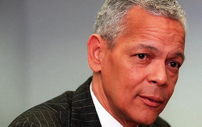 В США умер борец за гражданские права Джулиан Бонд