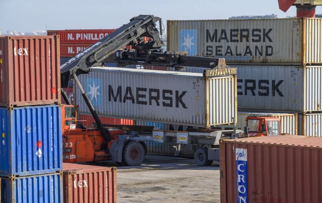 Повышение тарифов УЗ: Maersk заявляет о риске остановки контейнерных перевозок