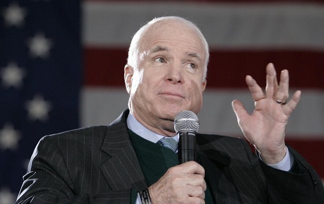 Маккейн не давал согласие на участие в Совете реформ при Порошенко