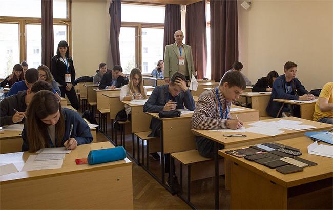 На базе МАН создадут международный центр для молодых ученых