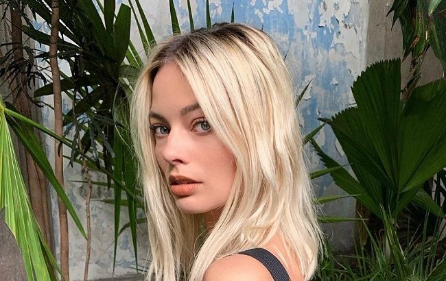 Невдале вбрання Марго Роббі додало зірці пару зайвих кілограмів