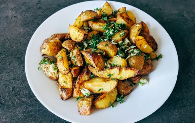 З поля до столу: як швидко і смачно приготувати щойно викопану картоплю