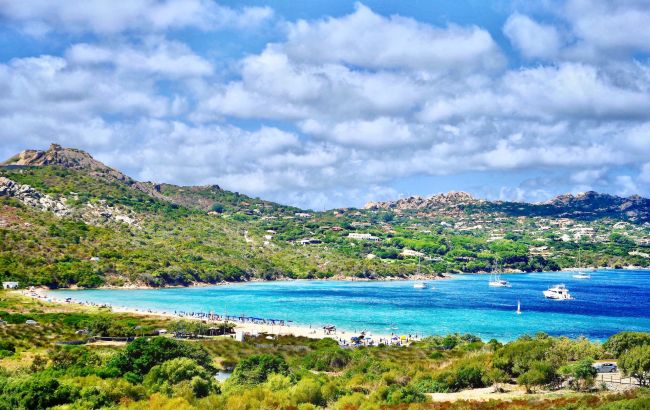 Село на Сардинії запрошує іноземців пожити три місяці безкоштовно: які умови