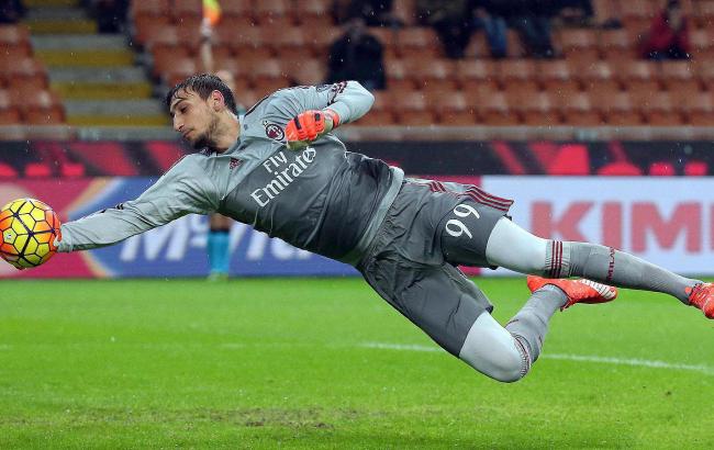 Агент вратаря "Милана" попросил клуб аннулировать новый контракт