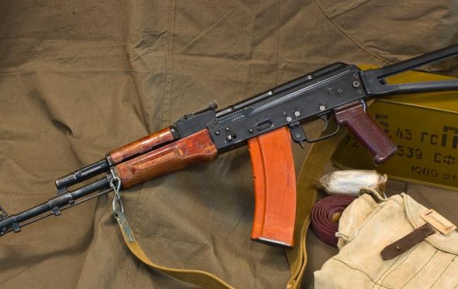 Из воинской части в Житомирской области украли 5 автоматов АКС-74