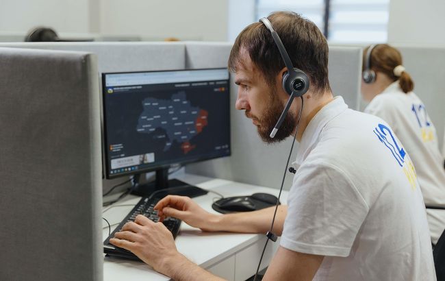 "Мама знепритомніла": МВС розповіло унікальні історії порятунку завдяки службі 112