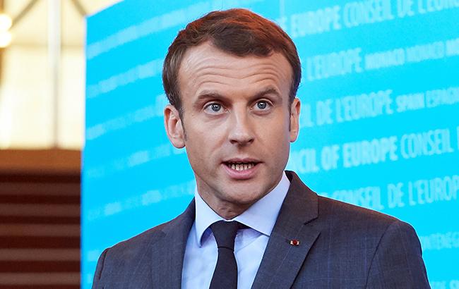 Макрон выступил за продолжение борьбы с исламистами в Африке