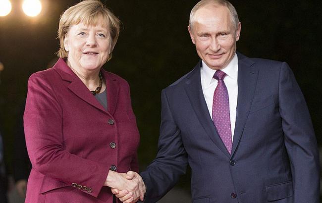 Меркель прибыла в РФ для переговоров с Путиным по конфликтам в Украине и Сирии