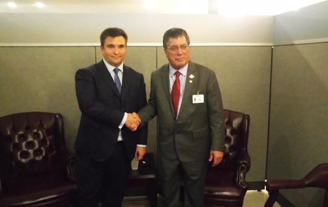 Україна та Маршалові острови продовжать роботу над спрощенням режиму в'їзду