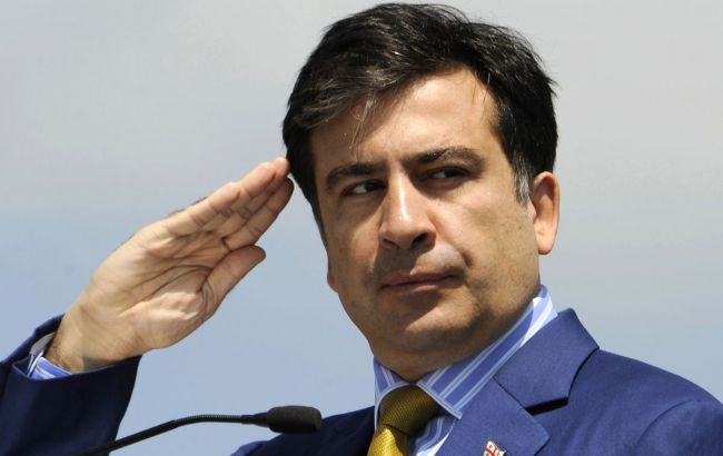 Порошенко предоставил Саакашвили украинское гражданство