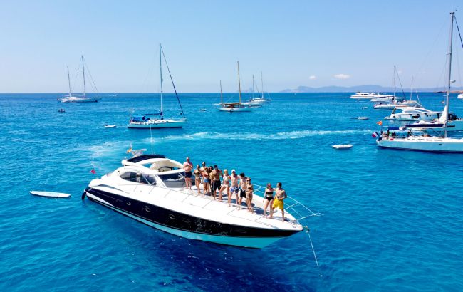 Будуть видворяти. На Майорці та Ібіці запровадять суворі обмеження для туристів