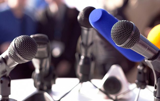 У Чернівецькій області представники УПЦ заборонили журналістці знімати збори