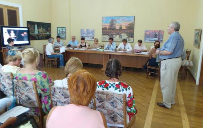 Минкульт намерен выделить госсредства на развитие КВН