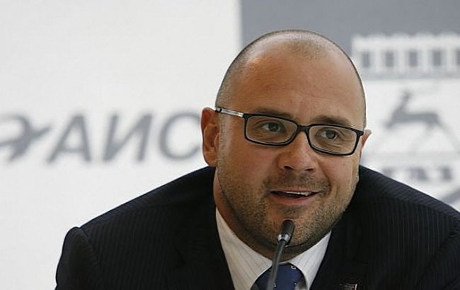 Суд распорядился конфисковать имущество АИС за долги Святаша и Полякова