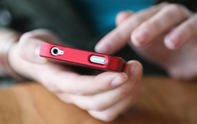 "Киевстар", "МТС Украина" и "Астелит"/life:) заблокировали в прошлом году 255 сим-карт