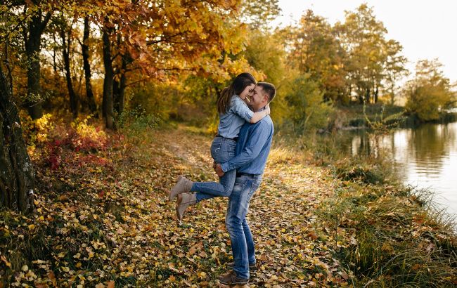 Новый этап: какие знаки Зодиака вскоре встретят свою вторую половинку