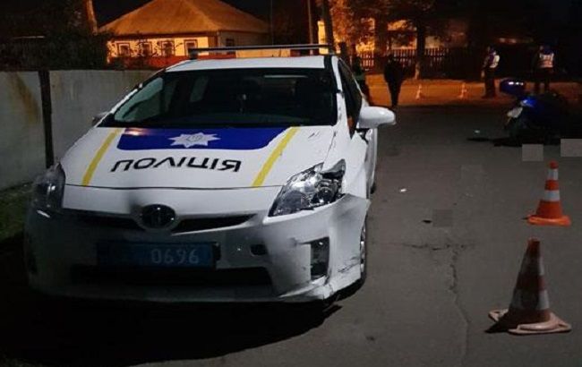 В Нежине мотоциклист врезался в полицейский патруль