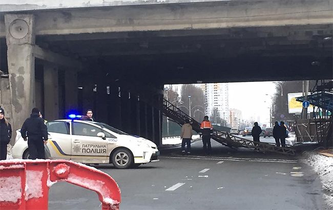 Стала известна причина обвала части путепровода в Киеве