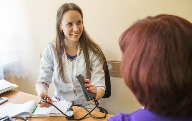 В Минздраве сообщили о возможности заключения деклараций с врачами сверх нормы