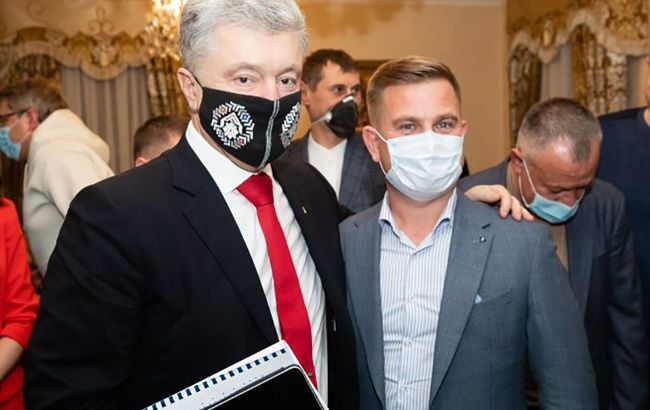 Порошенко призвал отменить обременительные для бизнеса требования по применению РРО