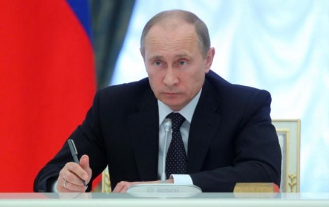 Путин сократил 110 тыс. сотрудников МВД России