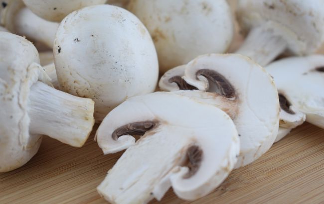 Як зрозуміти, що печериці зіпсувалися: такі гриби їсти не можна