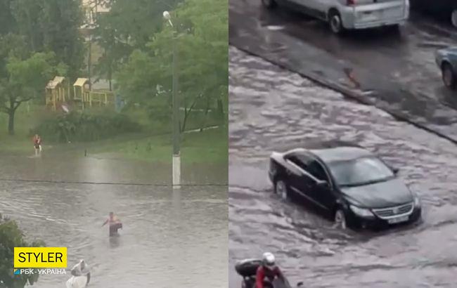 В Одесі злива за 15 хвилин затопила декілька вулиць (відео)