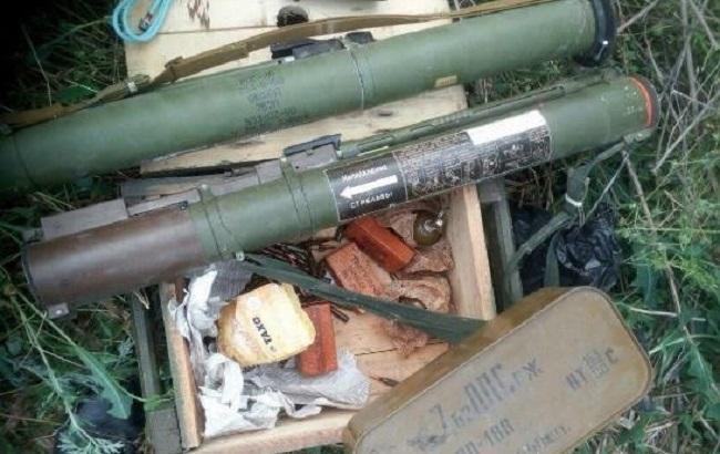 СБУ вилучила зброю та боєприпаси поблизу Мар&rsquo;їнки