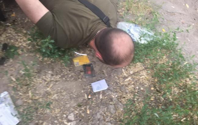 У Хмельницькому правоохоронці знешкодили банду, яка займалася вимаганням