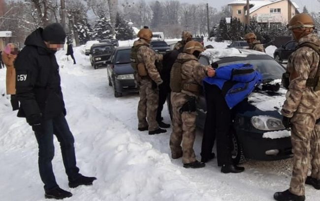 СБУ задержала в Сумской области банду рэкетиров