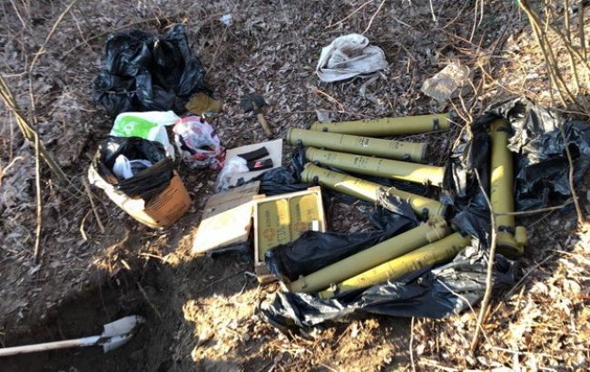 СБУ разоблачила межрегиональную группировку на незаконном хранении оружия