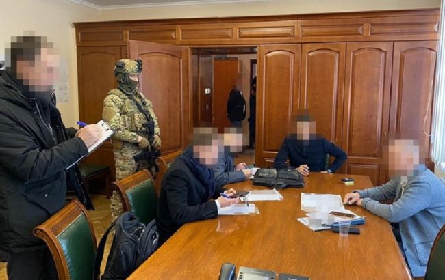Обыски в "Киевметрострое": СБУ изъяла документы и электронные носители информации