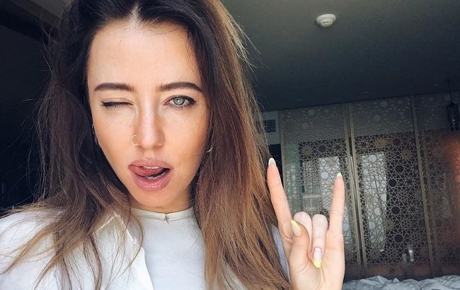 "Уровень &ndash; богиня": Надя Дорофеева блеснула длинными ногами за судейским креслом "Голос. Діти"