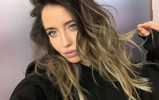 Надя Дорофеева соблазняет идеальными формами в экстремально облегающих кожаных брюках