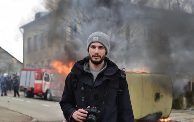 К раненому в Авдеевке британскому журналисту возвращается зрение