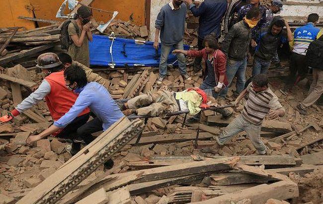 Наслідки землетрусу в Непалі (фото, відео)