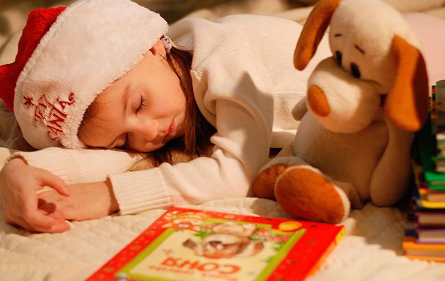 День Святого Николая: что положить ребенку под подушку