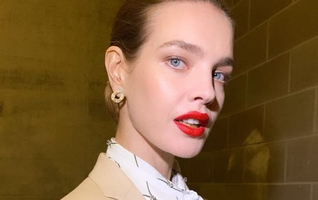 Нежно и элегантно: Наталья Водянова блистает на шоу Burberry (фото)