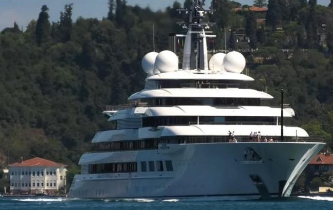 В Італії через санкції заарештували суперяхту, яку пов'язували з Путіним