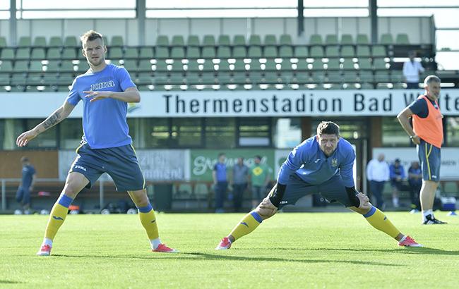 УПЛ назвала найкращого футболіста і тренера сезону 2016/17