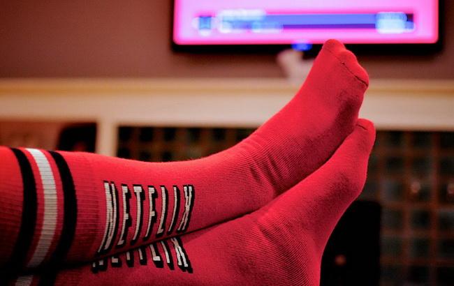 Американский онлайн-кинотеатр Netflix заработал в Украине