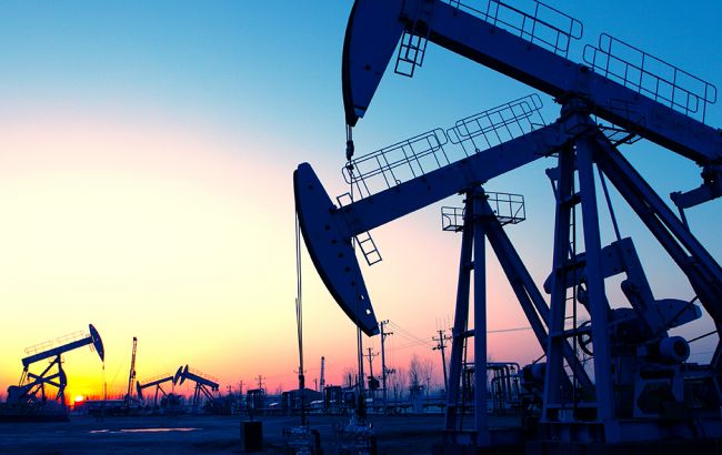 Нефть Brent торгуется выше 49 долларов за баррель