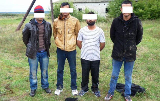 Пограничники на границе с Беларусью задержали нелегалов из Пакистана