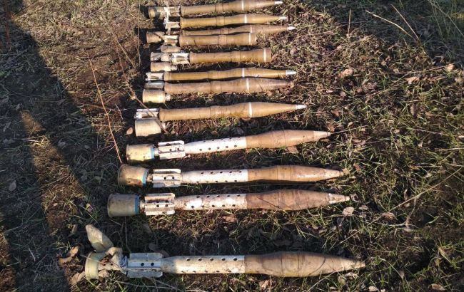 Пограничники обнаружили в Донецкой области схрон российского оружия